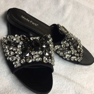 Moda Park Jeweled Slides